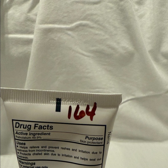 PeriGuard Ointment - White and Yellow - Picture 7 of 8